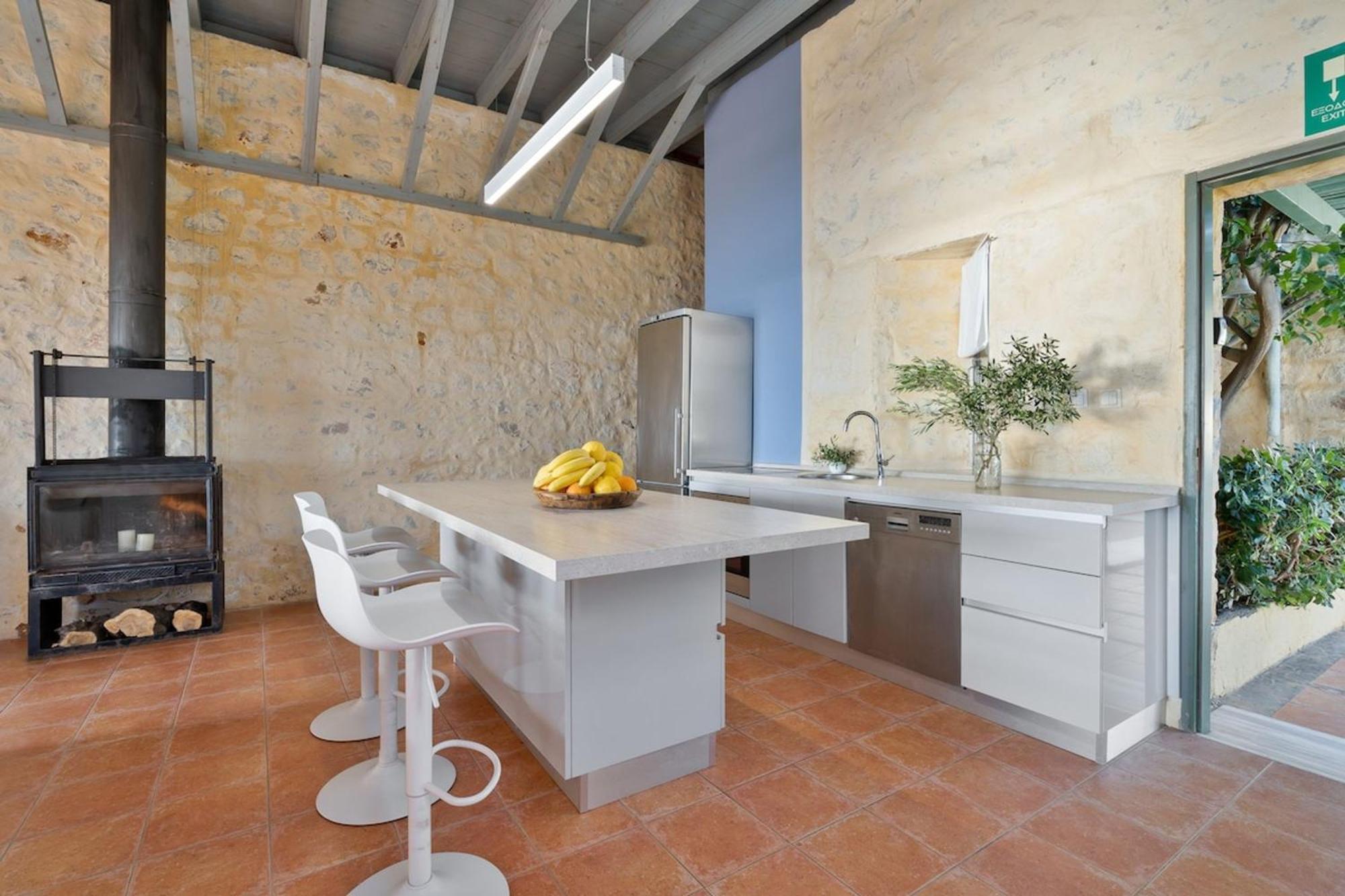 Villa Mediterranea, With Heated Pool Livadia  Екстер'єр фото